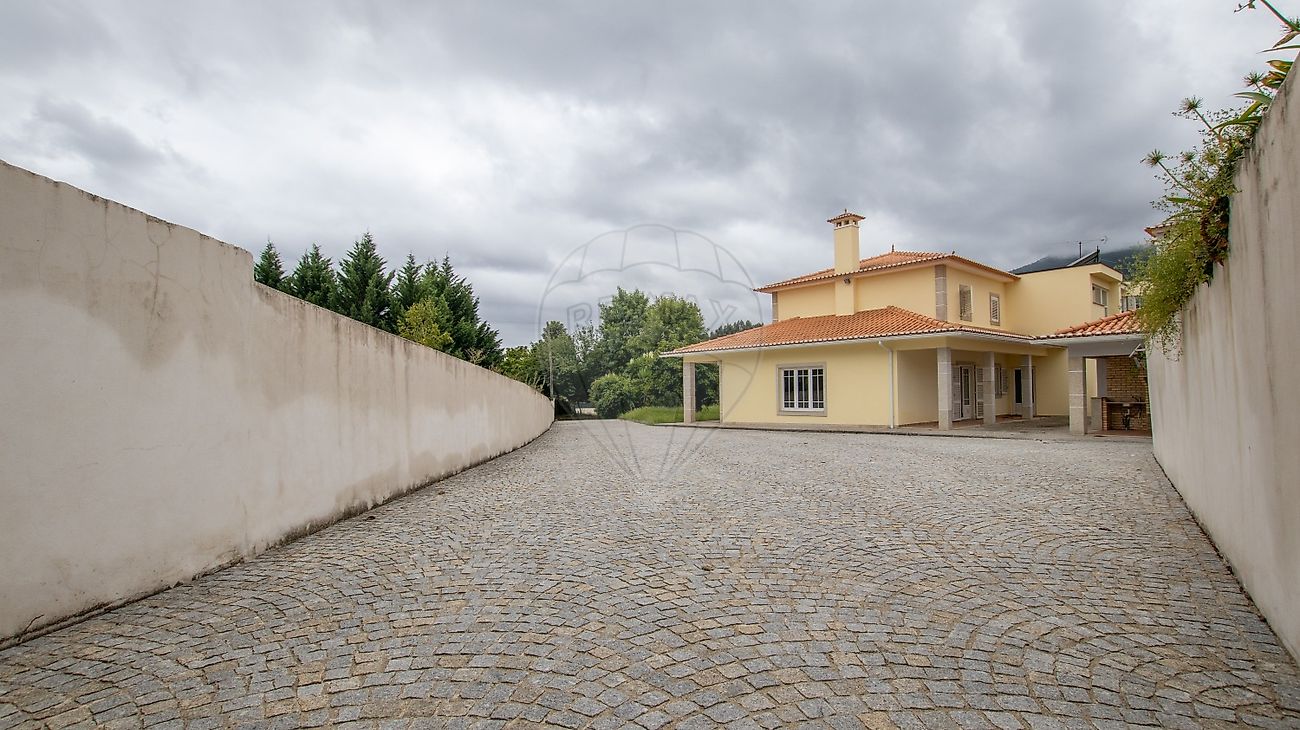 Moradia T5 à venda em Campo de Besteiros, Tondela — foto 12