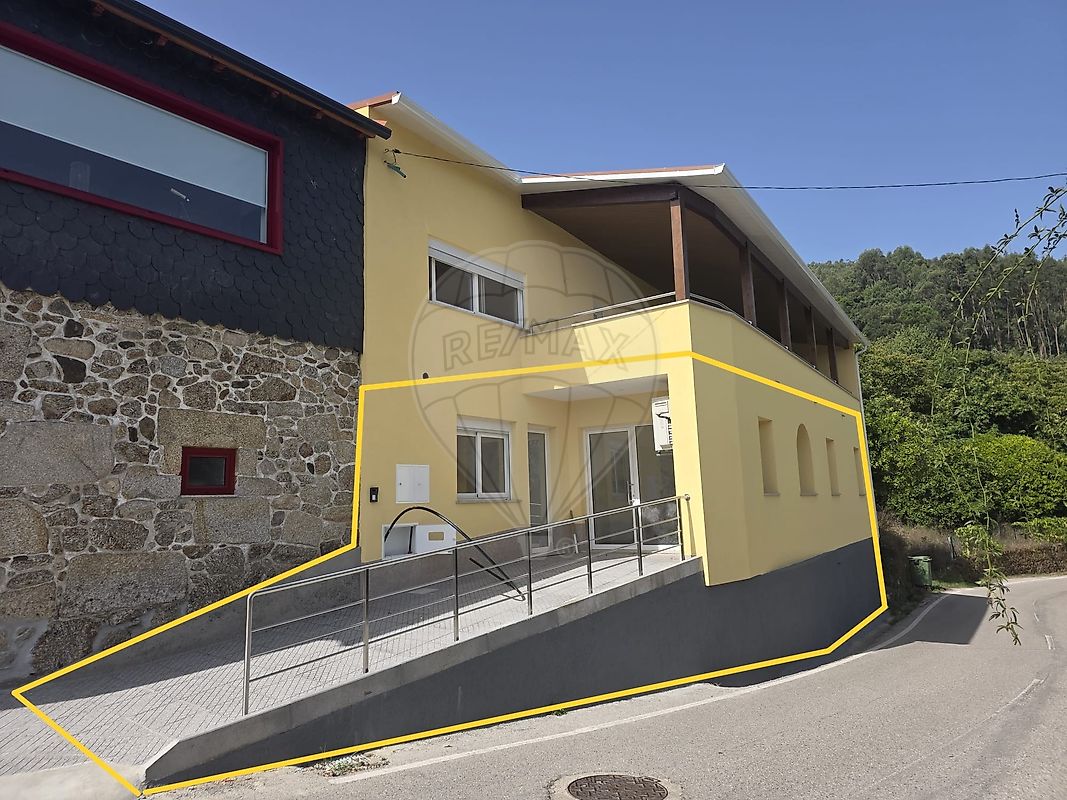 Apartamento T2 à venda em Tondela