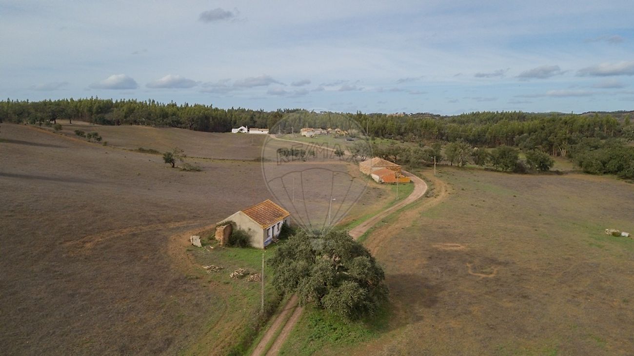 Quinta T2 à venda em Aldeia do Cano