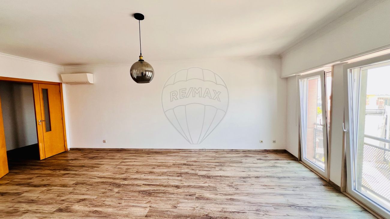 Apartamento T4 para venda