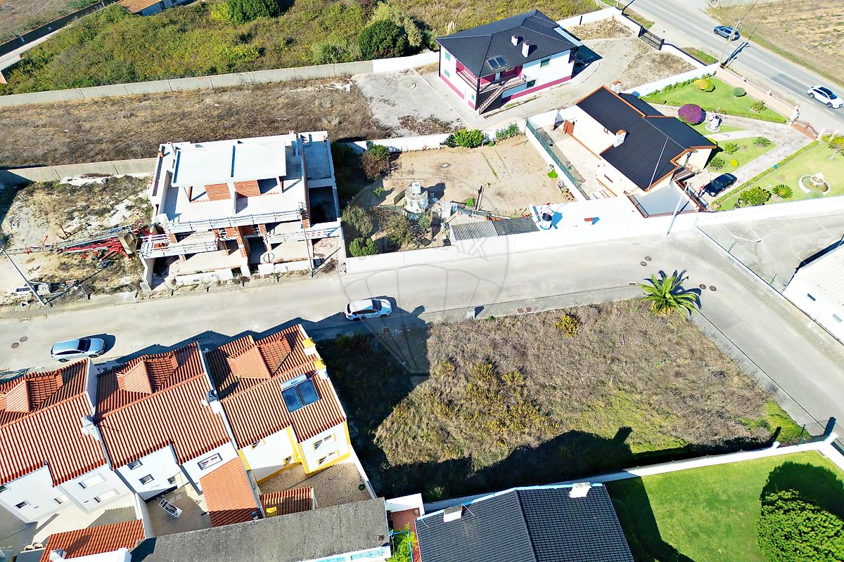 Terreno à venda em Peniche
