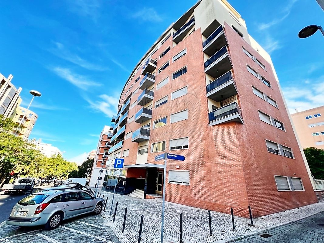 Apartamento T4 à venda em Lisboa