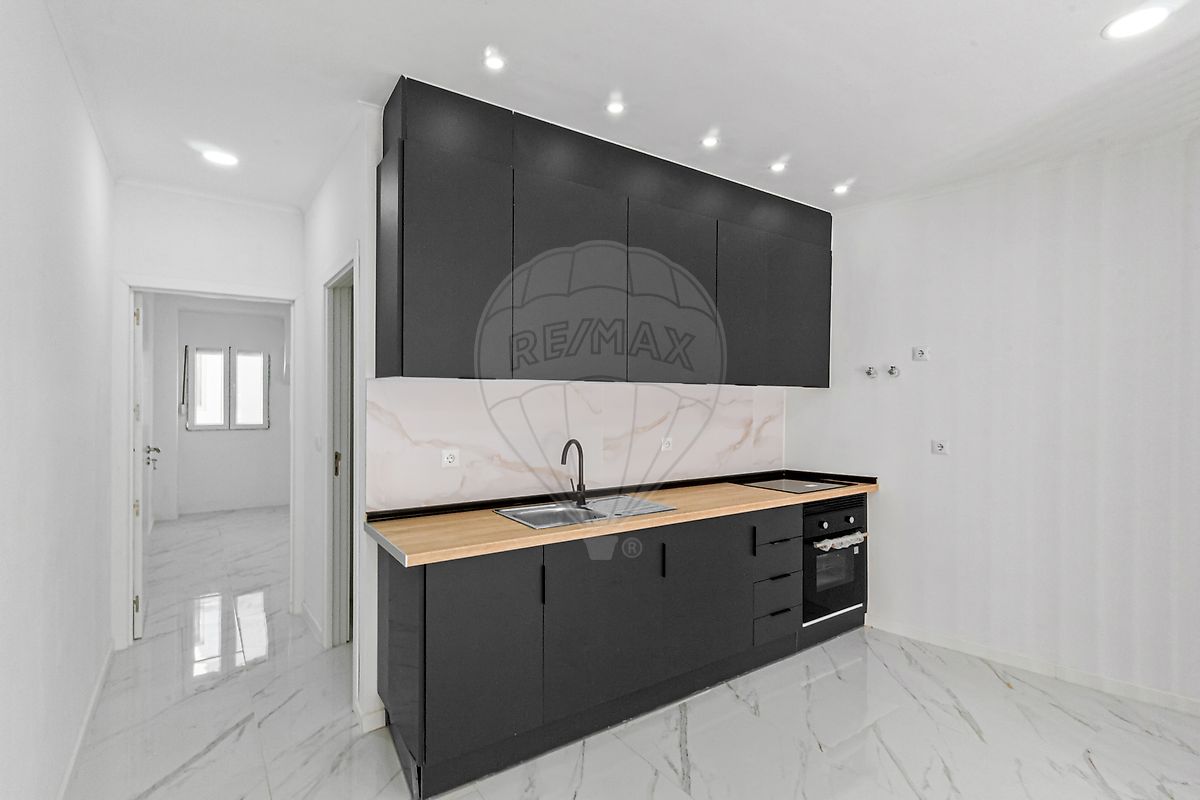 Apartamento T1 à venda em Almada