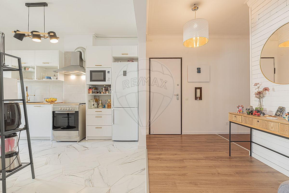Apartamento T3 para arrendar em Almada