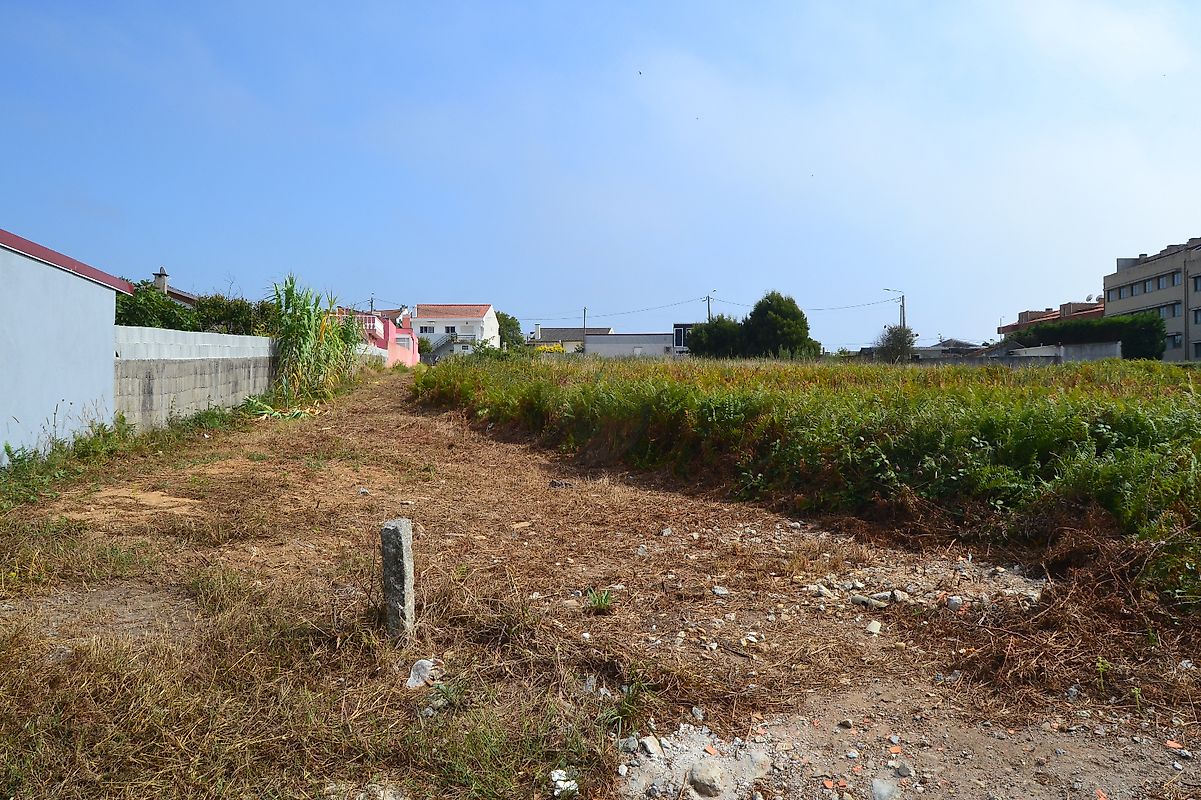Land for sale in Vila Nova de Gaia, Portugal — €400,000
