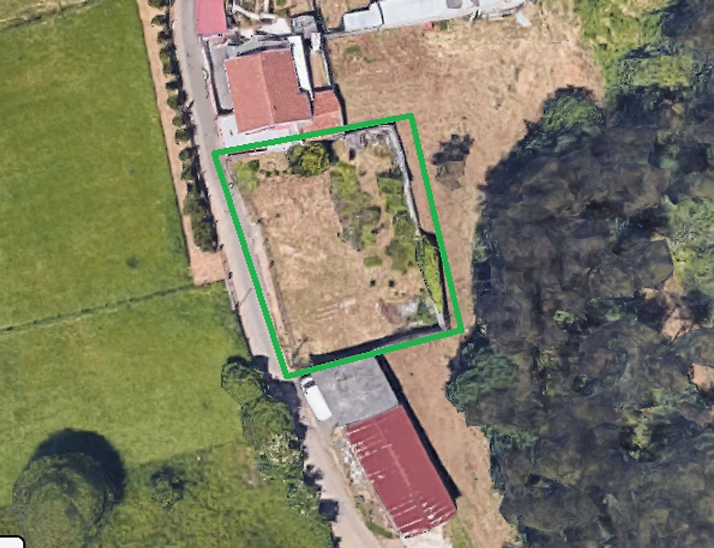 Land for sale in Vila Nova de Gaia, Portugal — €58,000
