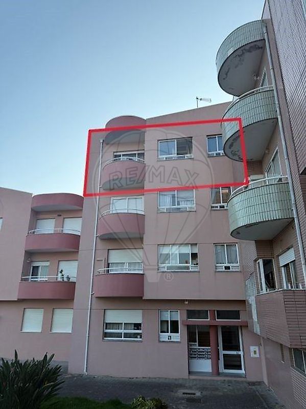 Apartamento T2 à venda em Santa Maria da Feira