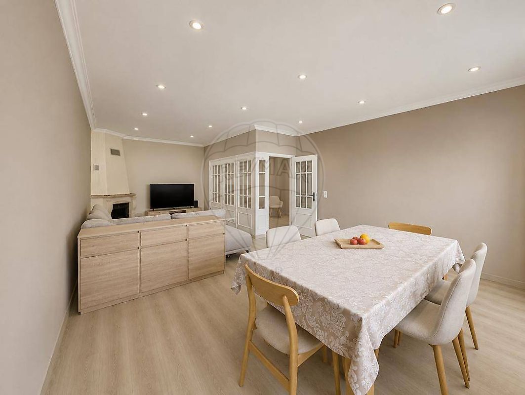 Apartamento T3 à venda em Vila Nova de Gaia