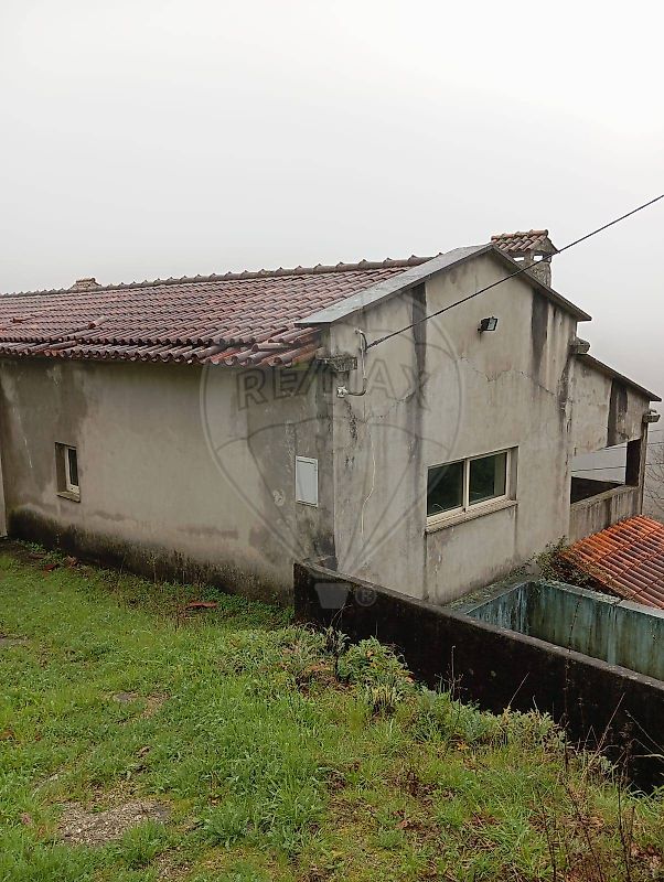 Moradia T4 - Sande, Vilarinho, Barros e Gomide, Vila Verde, Braga