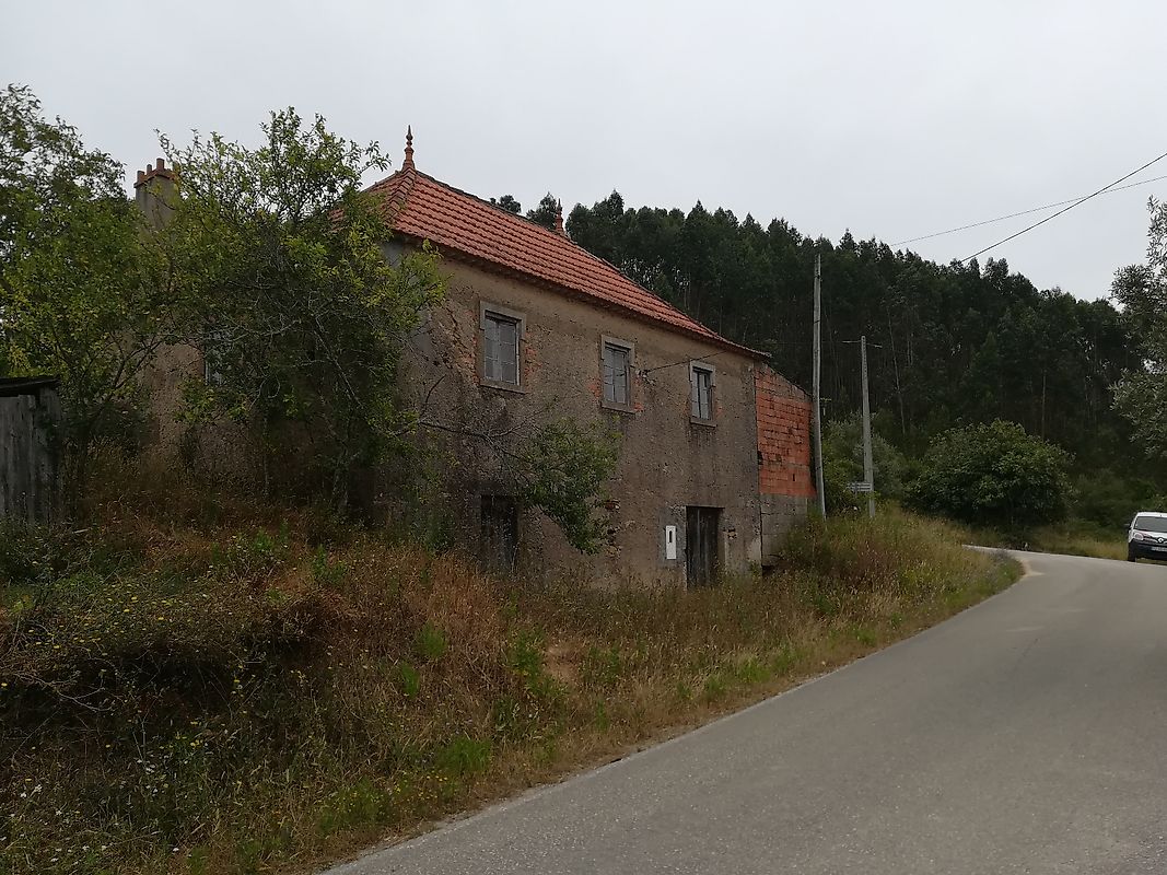 Moradia T4 à venda em Pombal