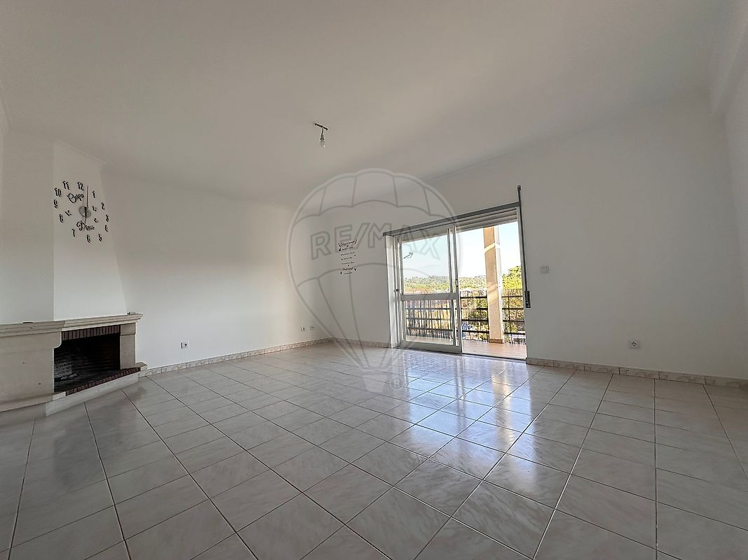 Apartamento T4 à venda em Pombal