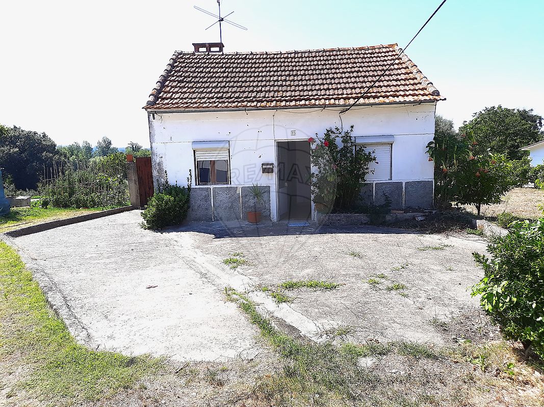 Moradia T2 à venda em Pombal