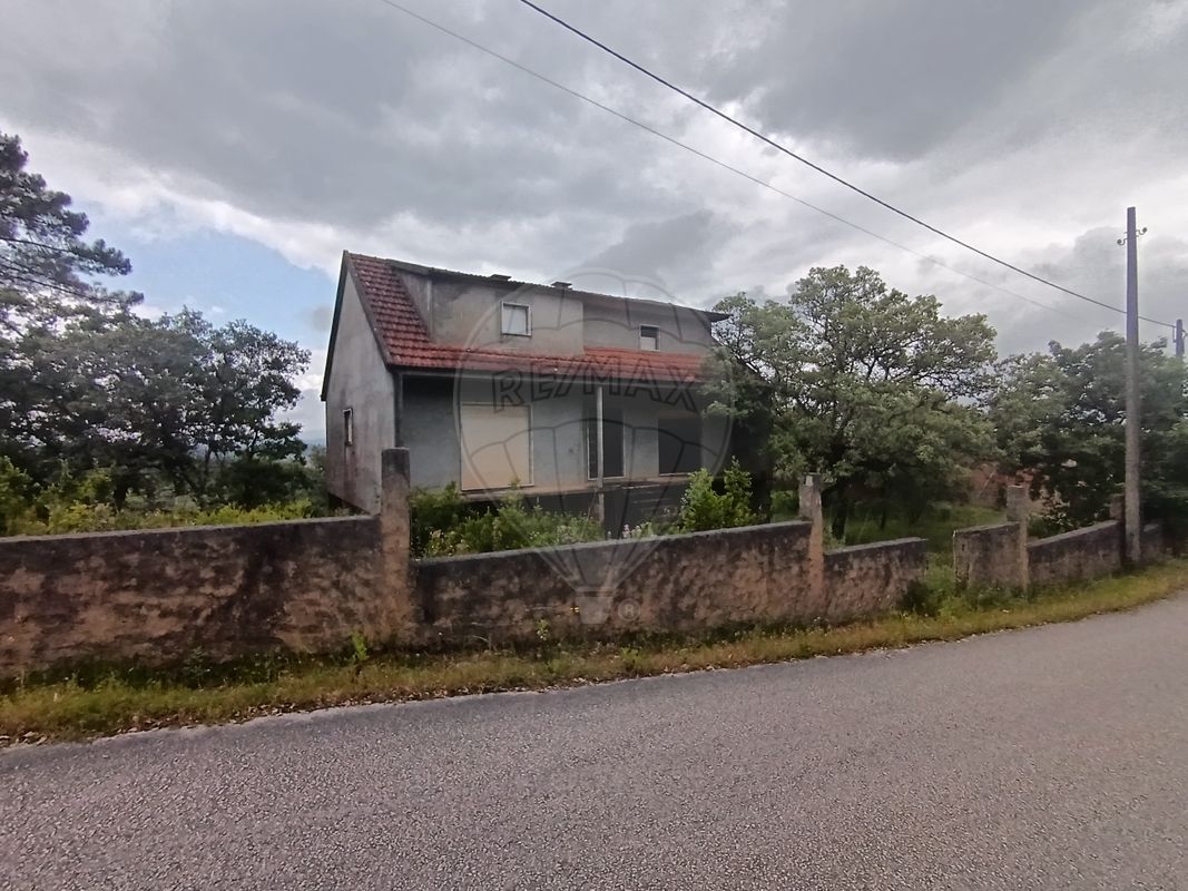 Moradia T2 para venda