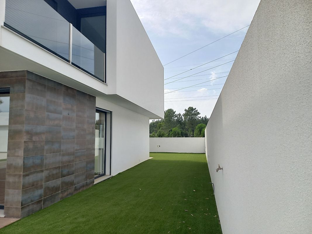 Moradia T5 à venda em Nossa Senhora de Fátima, Entroncamento — foto 32
