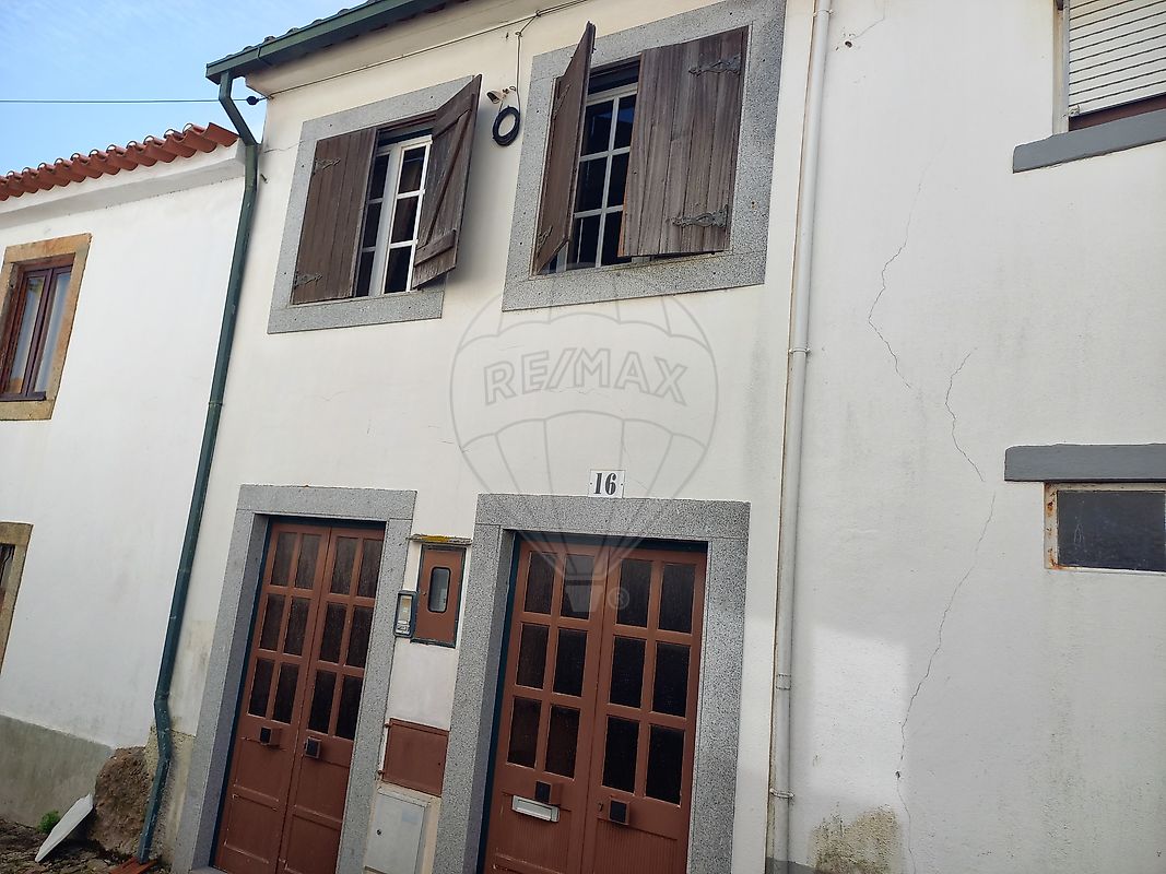 Moradia T5 à venda em Pedrógão Grande