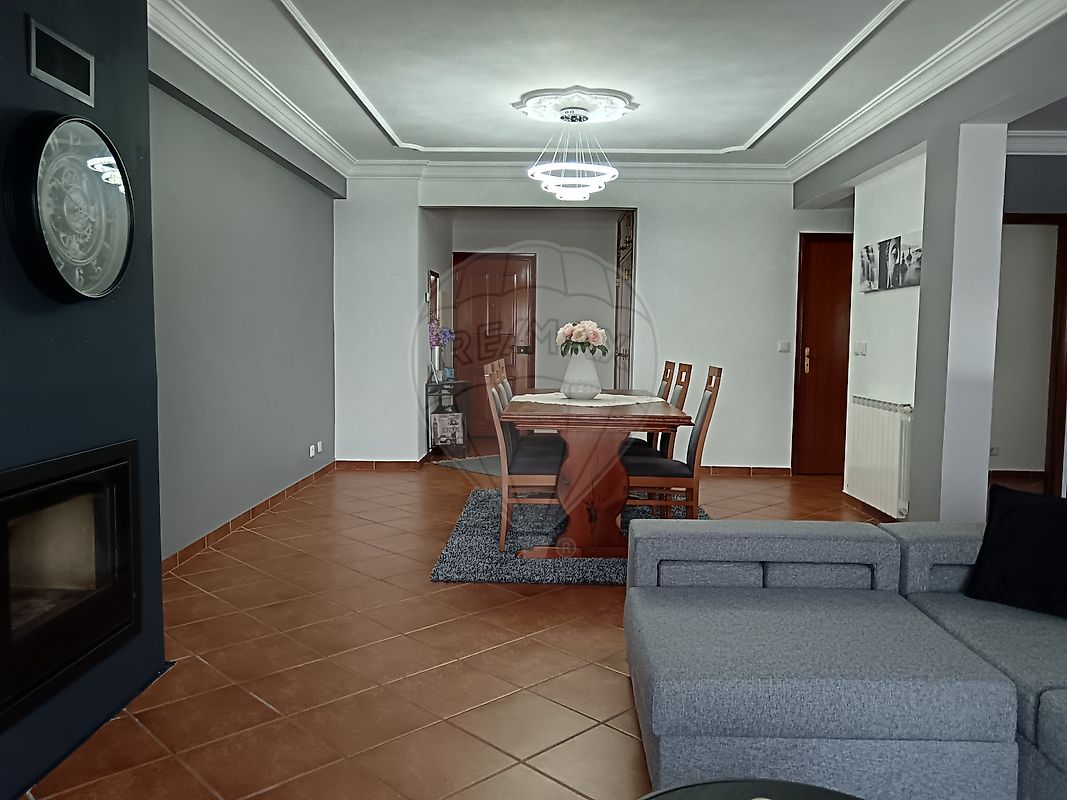 Apartamento T3 à venda em Santiago e São Simão de Litém e Albergaria dos Doze, Pombal — foto 8