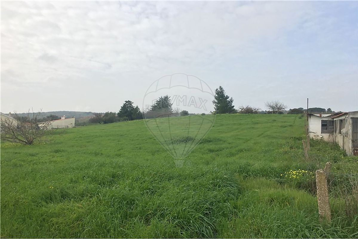 Land for sale in Alenquer, Portugal — €200,000