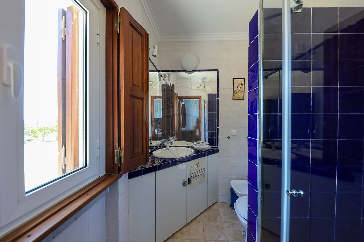 listing 122601101-384 picture-0