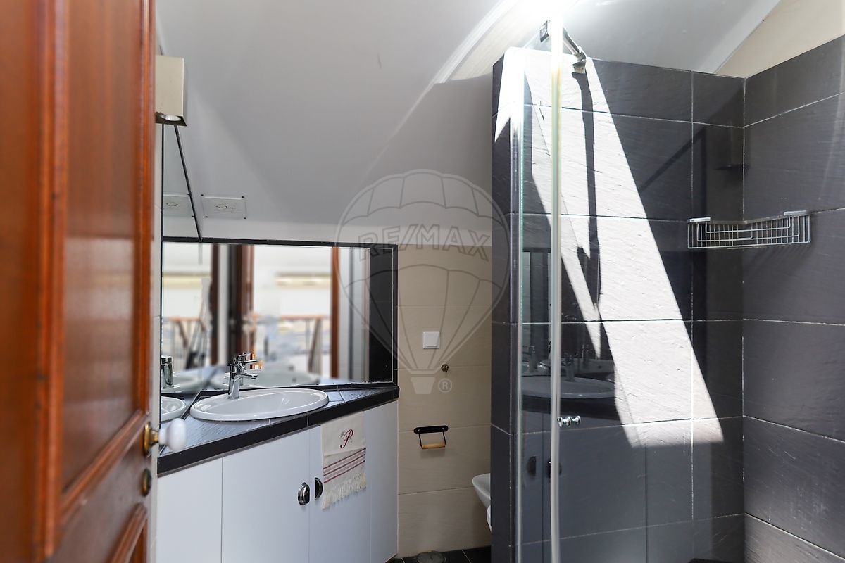 listing 122601101-384 picture-0