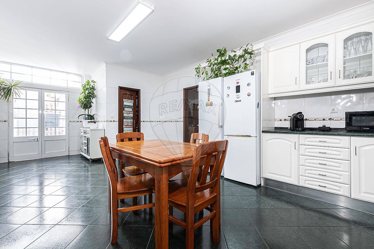 Moradia T5 à venda em Torres Vedras