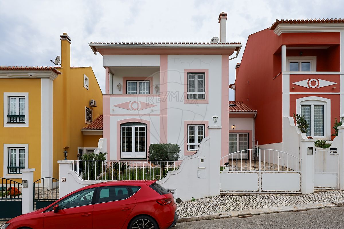 Moradia T4 à venda em Alenquer