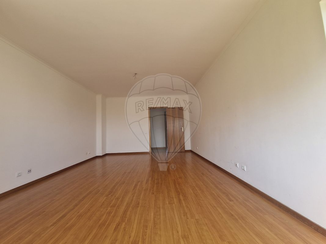 Apartamento T3 à venda em Alenquer (Santo Estêvão e Triana), Alenquer — foto 4