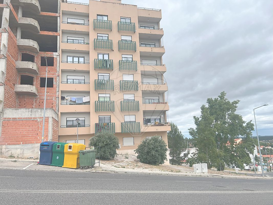 Apartamento T2 à venda em Alenquer