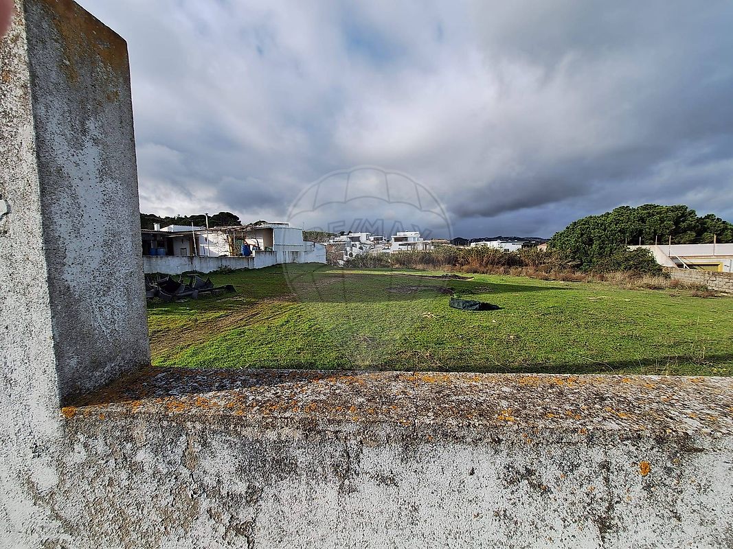 Terreno à venda em Alenquer