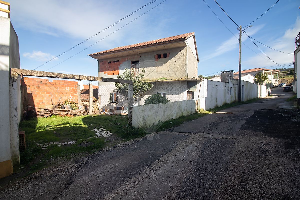 Moradia T3 à venda em Sobral de Monte Agraço