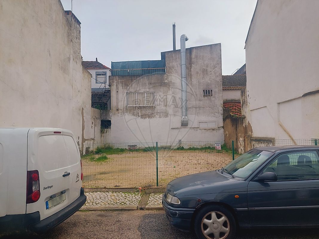Terreno à venda em Alenquer