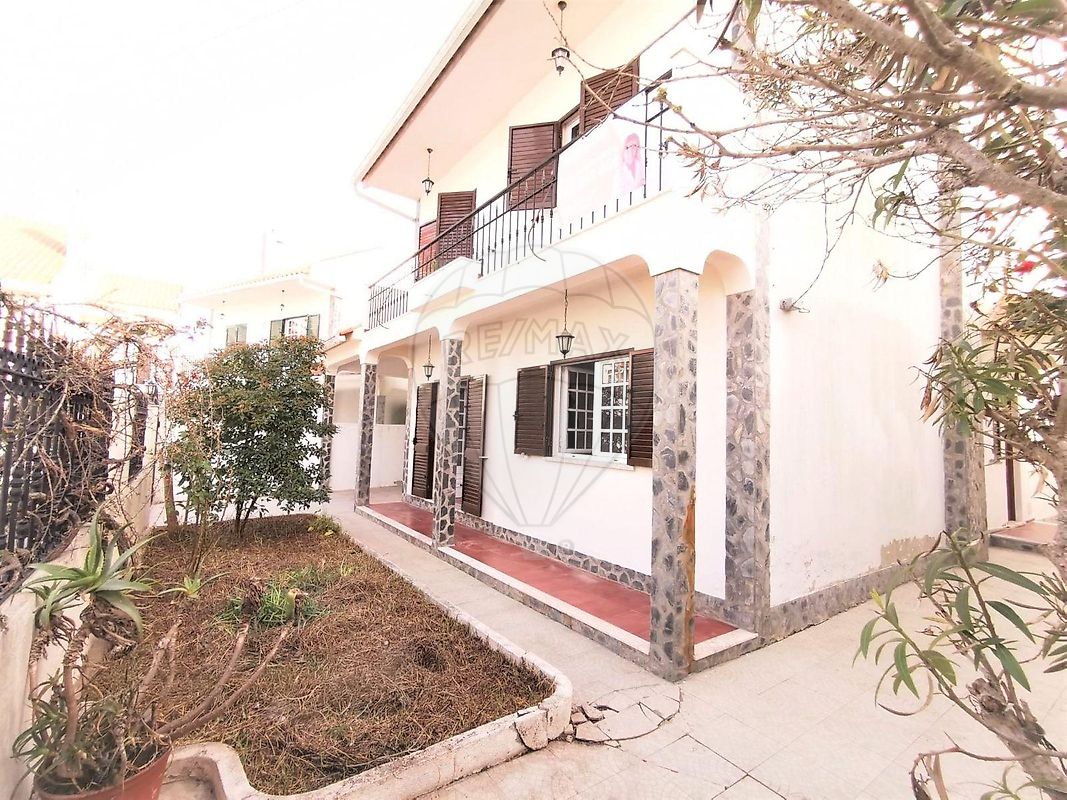 Moradia T3 à venda em Alenquer