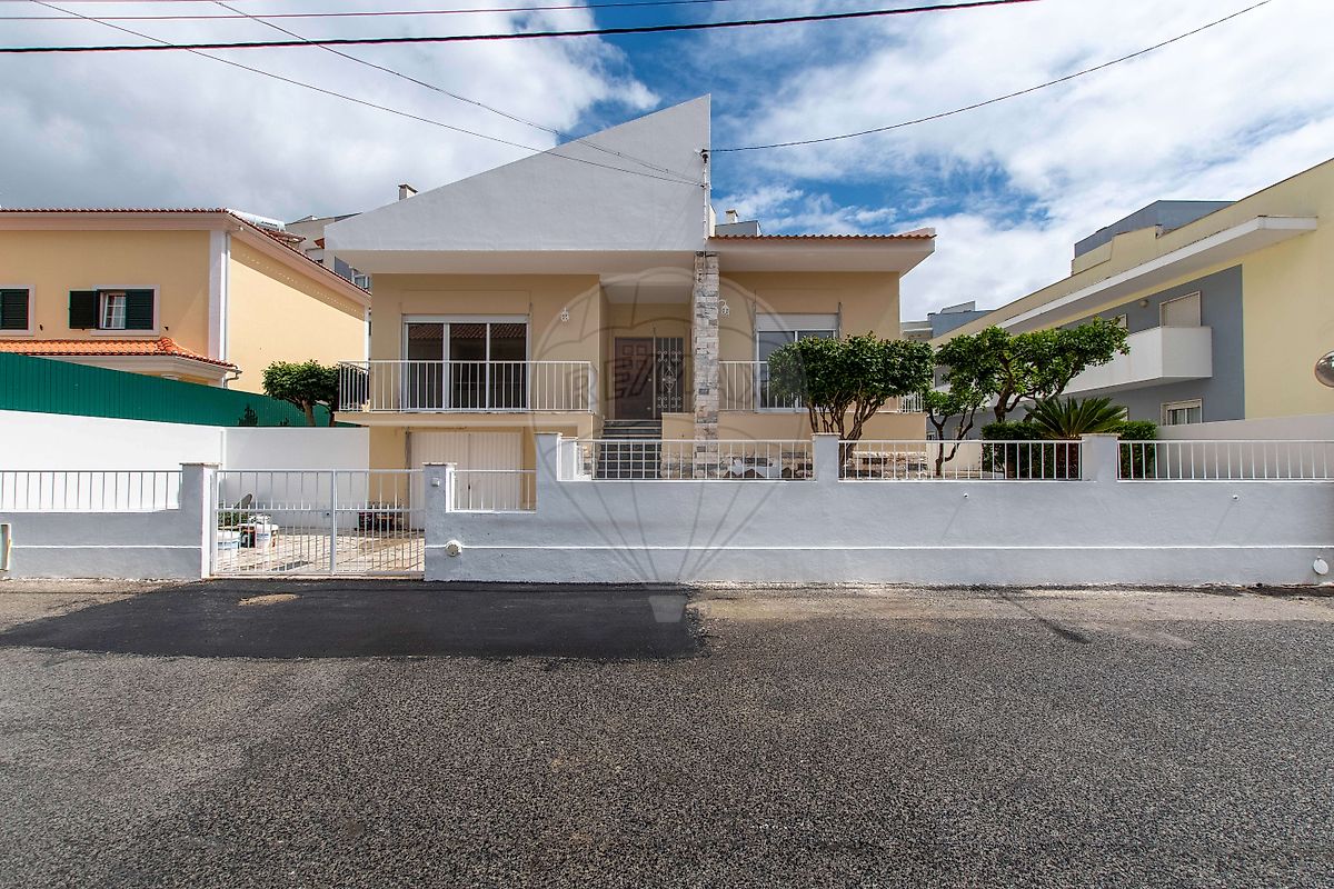 Moradia T3 à venda em Alenquer