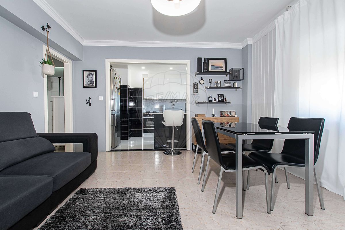 Apartamento T2 à venda em Alenquer