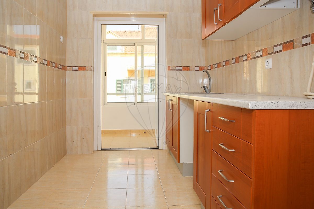 Apartamento T2 à venda em Alenquer