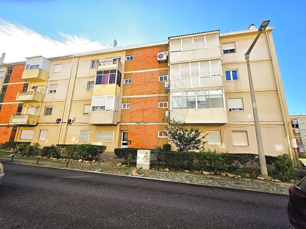 Apartamento T4 à venda em Odivelas
