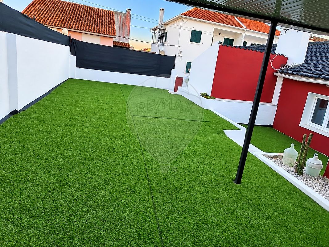 Moradia T2 à venda em Alenquer (Santo Estêvão e Triana), Alenquer — foto 2