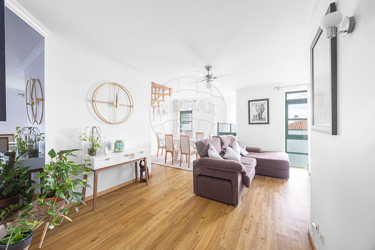 Apartamento T3 à venda em Alenquer