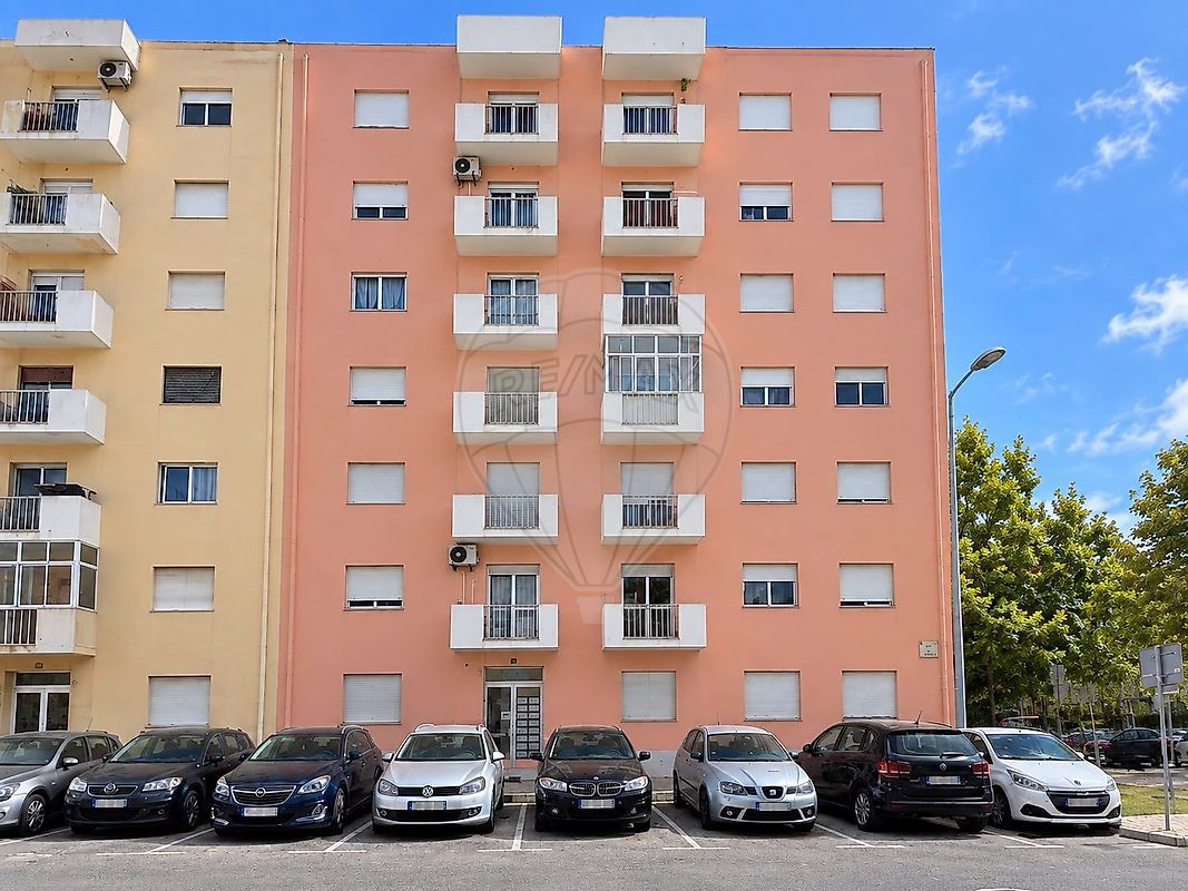 Apartamento T3 à venda em Alenquer