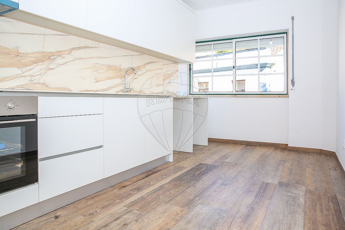 Apartamento T1 - Alenquer (Santo Estêvão e Triana), Alenquer, Lisboa