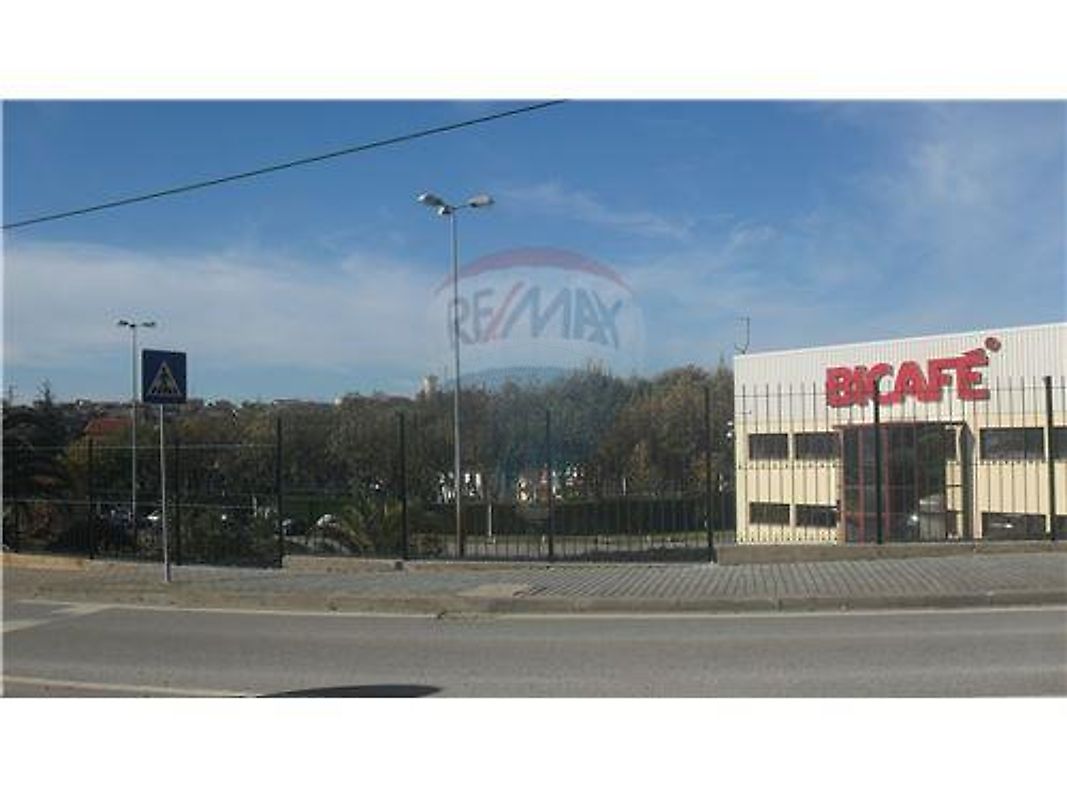 Land for sale in Gondomar, Portugal — €425,000