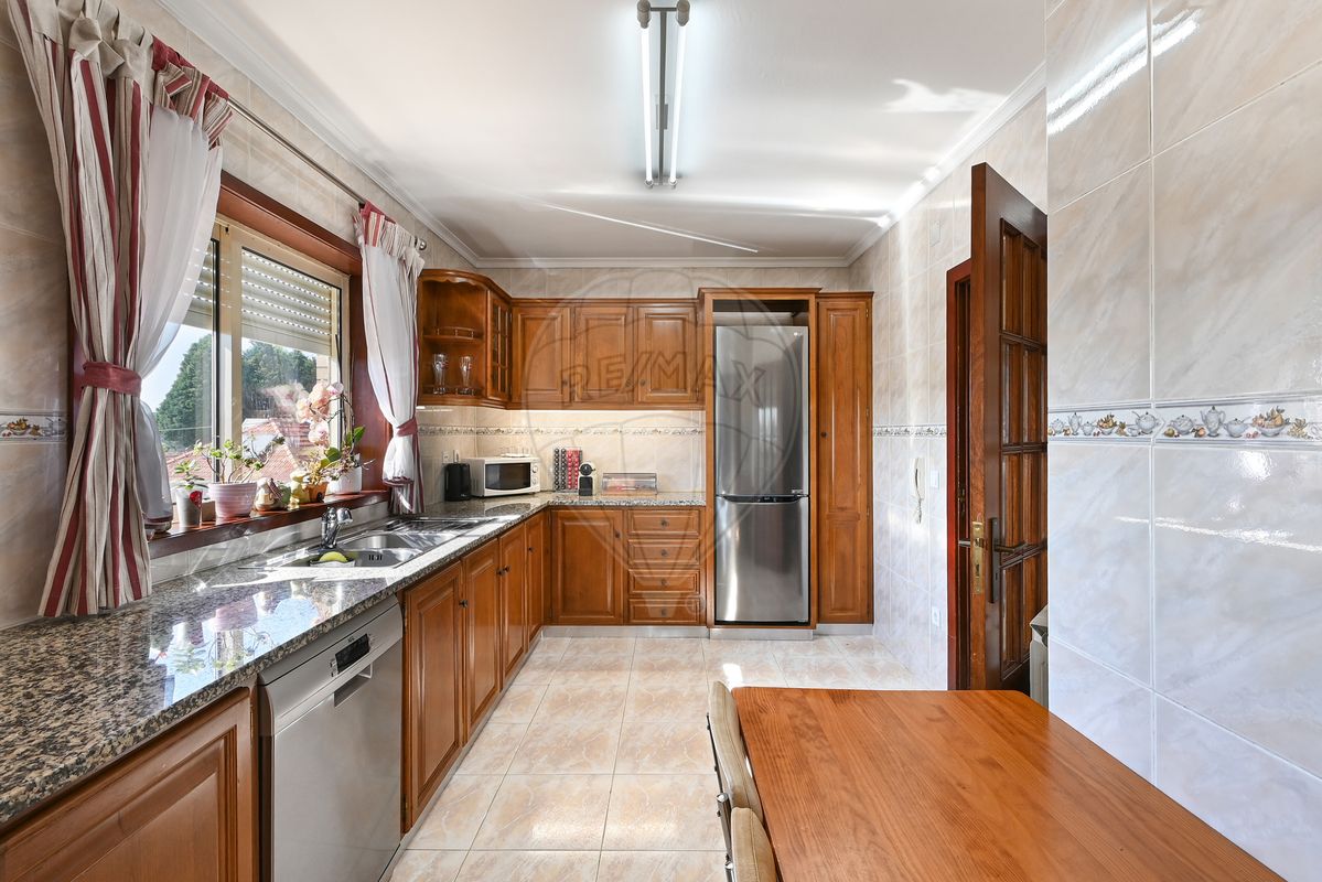 listing 122671045-258 picture-0