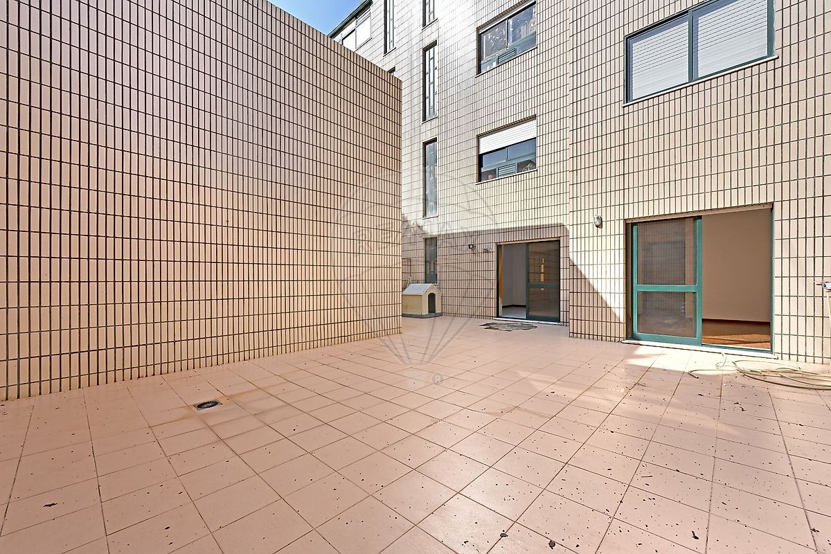 Apartamento T2 à venda em Vila Nova de Gaia