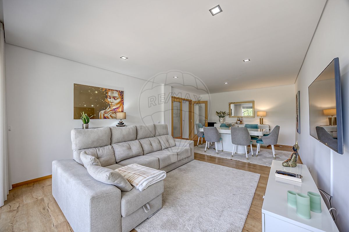 Apartamento T2 à venda em Maia