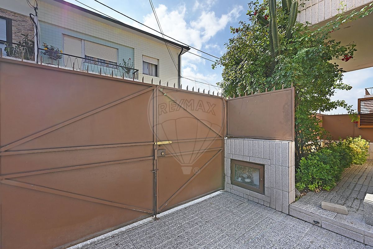 Apartamento T2 à venda em Rio Tinto, Gondomar — foto 2
