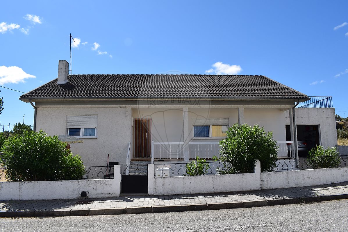Moradia - Vilar Formoso, Almeida, Guarda