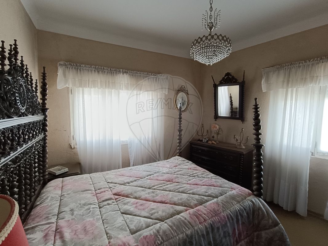 listing 122701080-26 picture-0