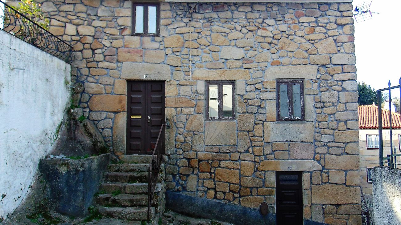 listing 122701057-199 picture-0