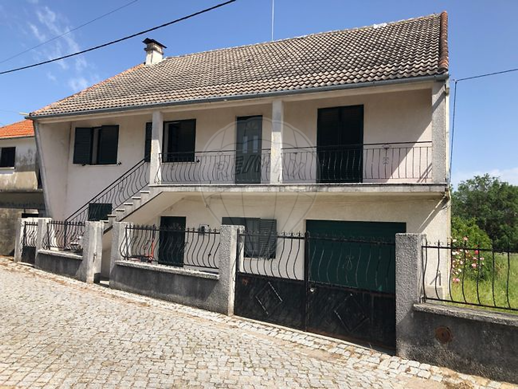 Moradia - Lajeosa e Forcalhos, Sabugal, Guarda