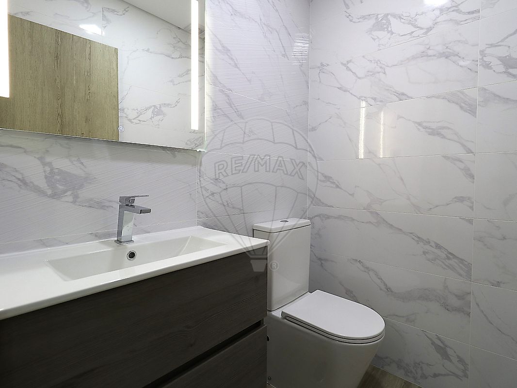 listing 122701085-93 picture-0