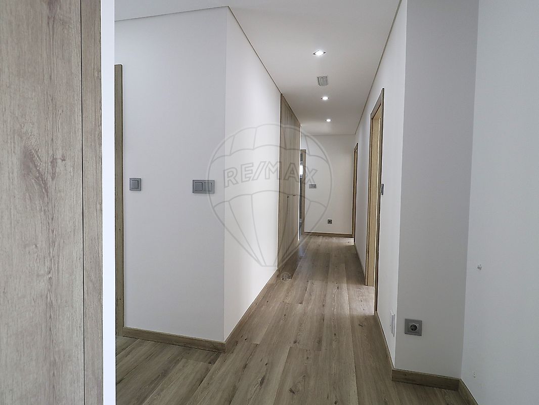 listing 122701085-93 picture-0